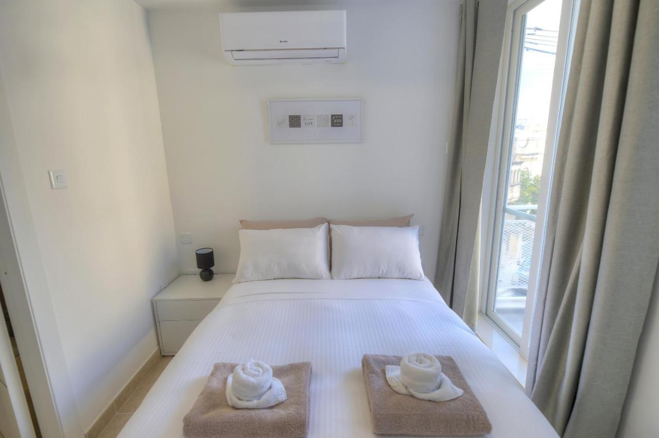 Gzira Brand New And Tastefully Furnished 2 Bedroom Apartment Ddif1-2 מראה חיצוני תמונה